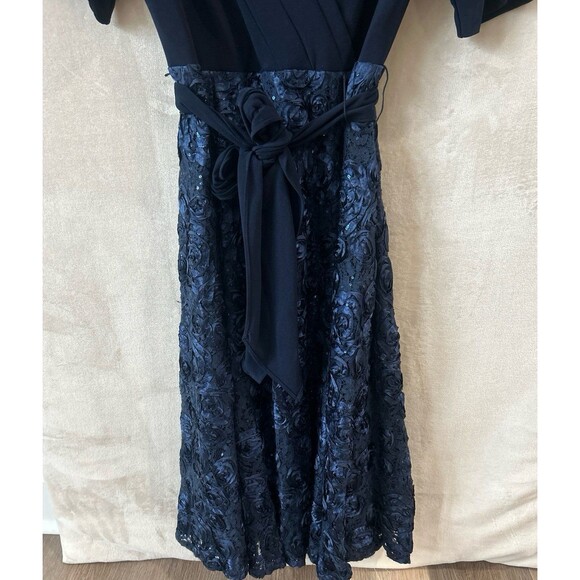 Alex Dress Women’s Size 10P Navy V Neck Tea Length with Detailing  Evening Dress - Picture 5 of 12